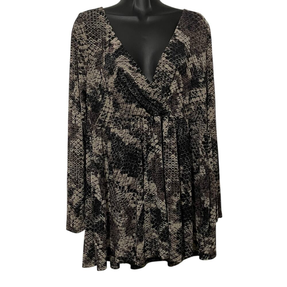 Torrid Babydoll Blouse Size L Snake Print Mesh Surplice Baby Doll Long Sleeve